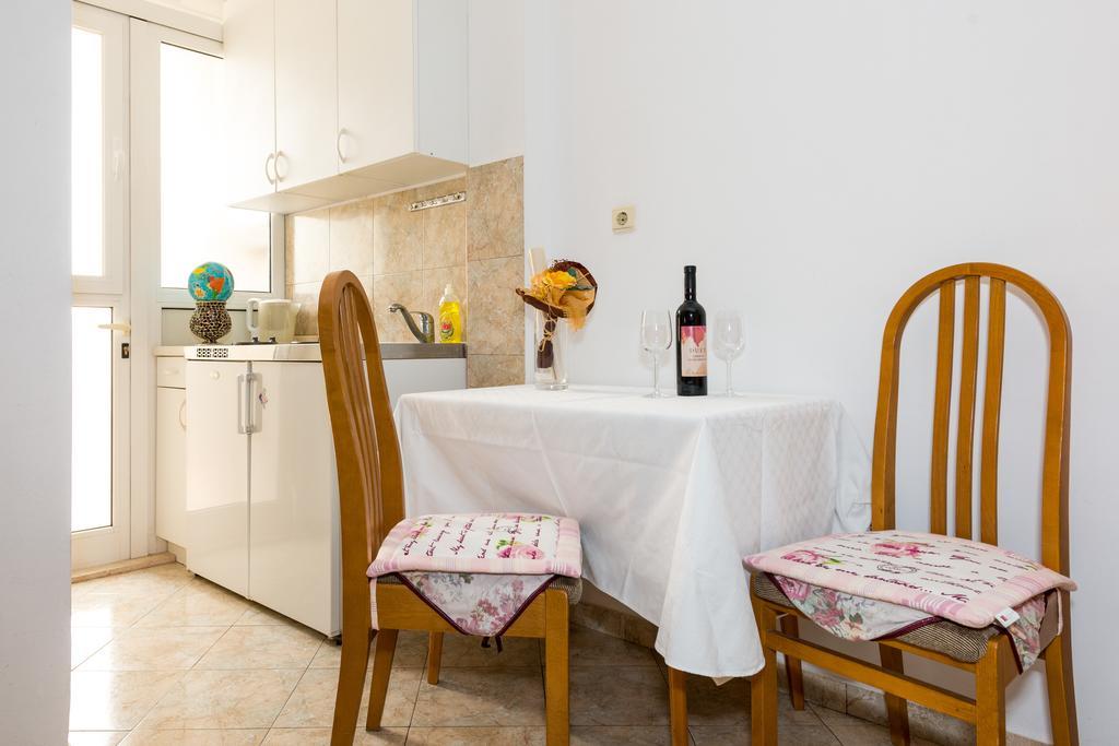 Ava Studio Apartment And Room Дубровник Екстериор снимка