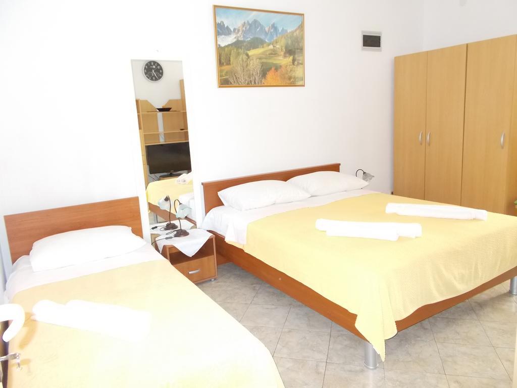 Ava Studio Apartment And Room Дубровник Екстериор снимка
