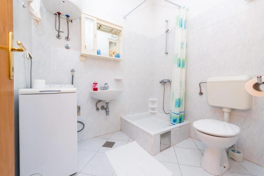 Ava Studio Apartment And Room Дубровник Екстериор снимка